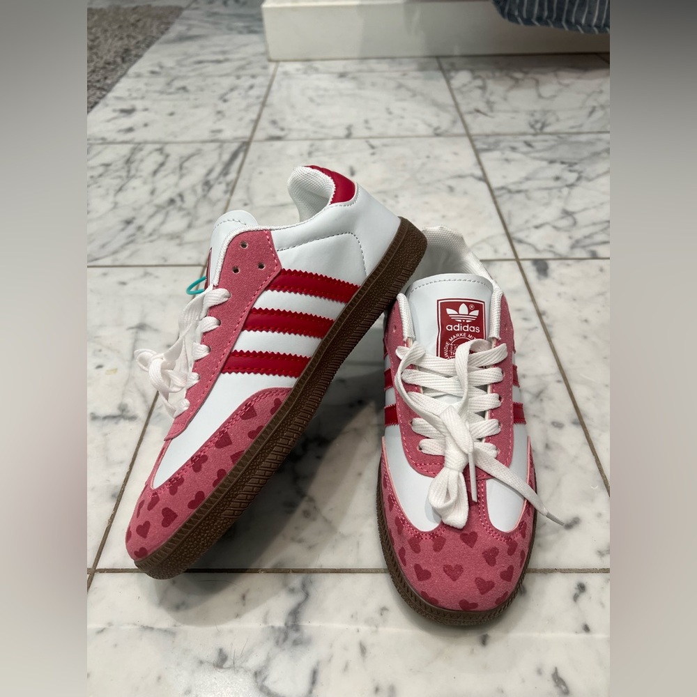 Adidas x Commes des Garçons Sambas - NWT - size 7